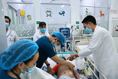 越南发生严重食品安全事件 食用面包中毒人数已达469人,数量不断攀升,医院紧急增设病床